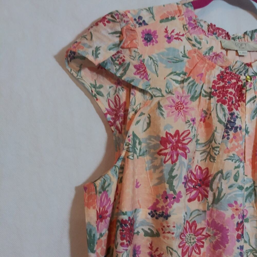 LOFT Plus Floral Ruffle Flounce Dress Pink Champagne Size 14 - Picture 3 of 10